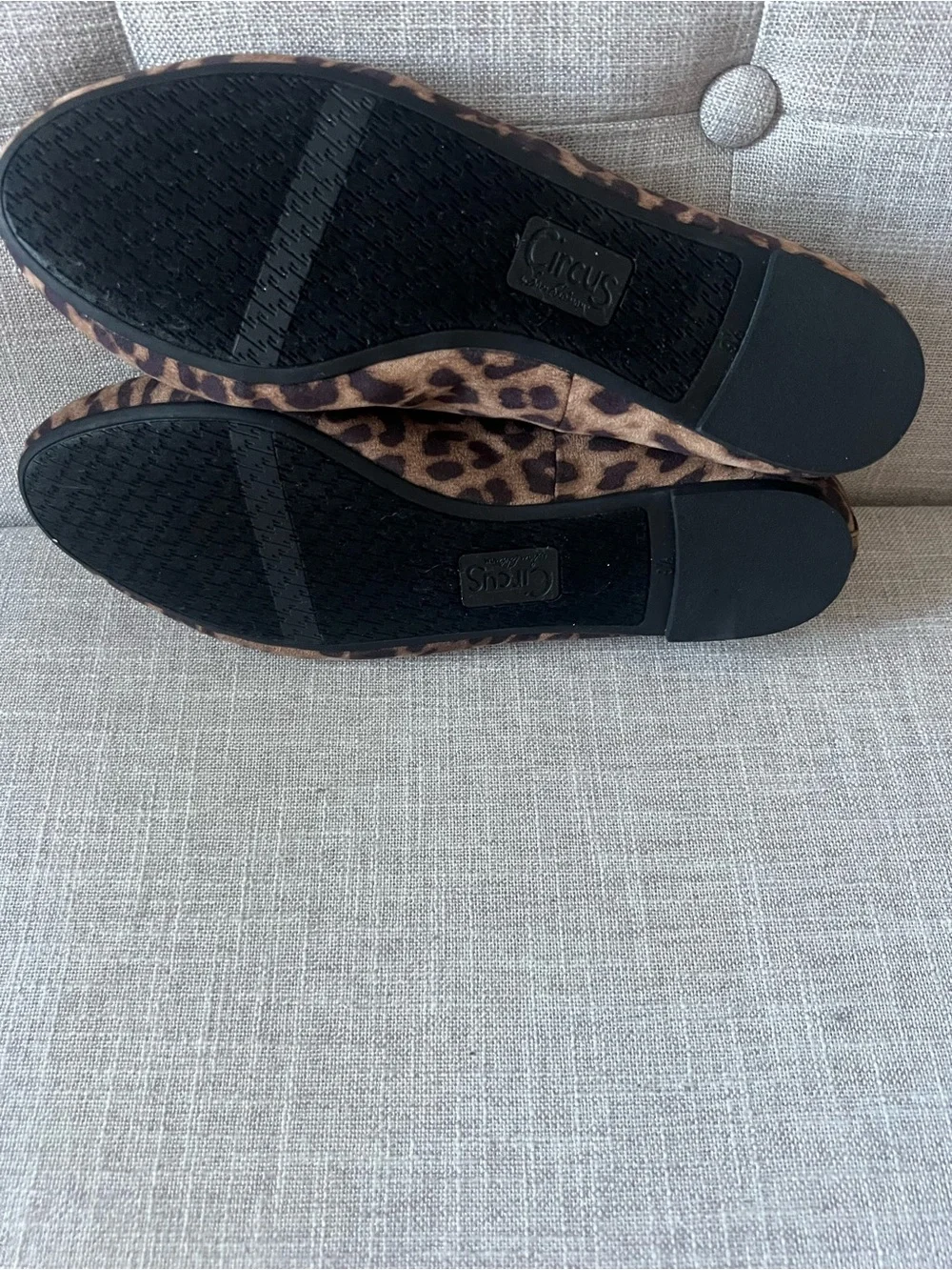 Circus by Sam Edelman women’s office casual Leopard Print Ballet Flats, size 9.5